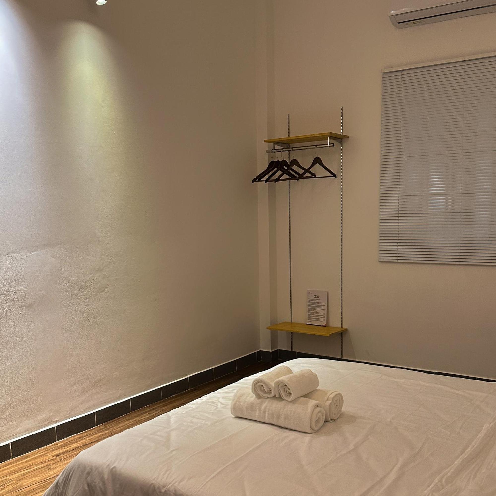 The Hideaway Alley Botanical Garden Homestay *